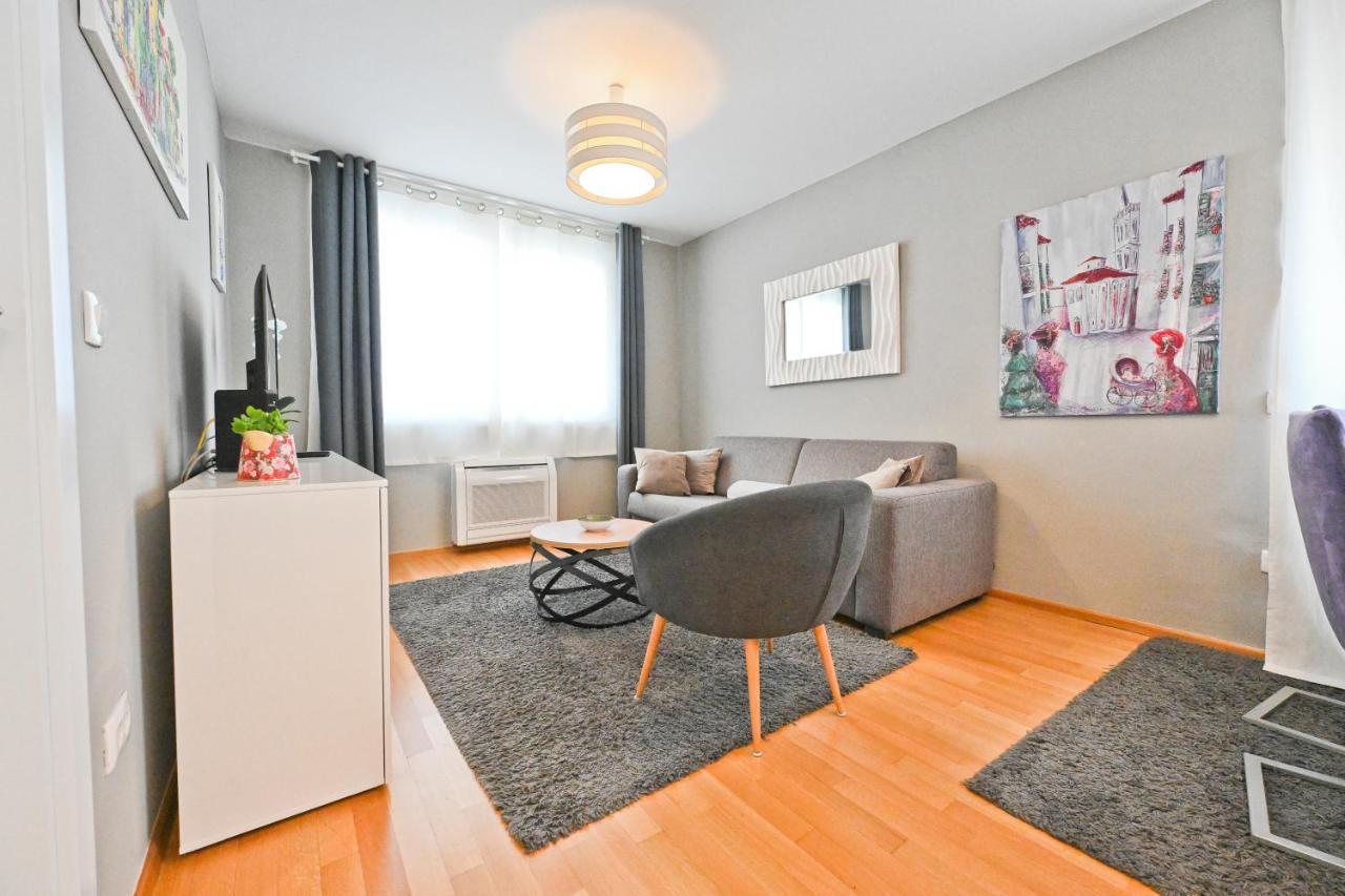 Apartman Zadar City Inn 2 & Free Private Parking Zewnętrze zdjęcie